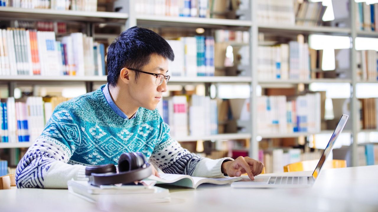 大學畢業跑輸大市？駁新論壇勞工收入研究